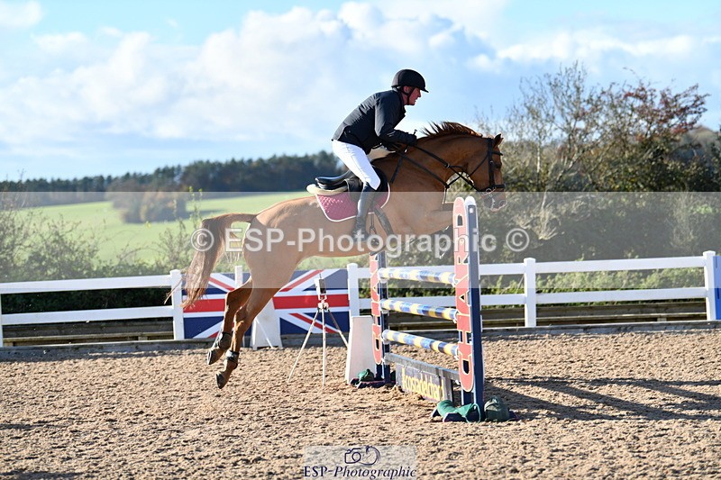231110A-145337-00921 - Cls 6 Foxhunter & 1.20m Open