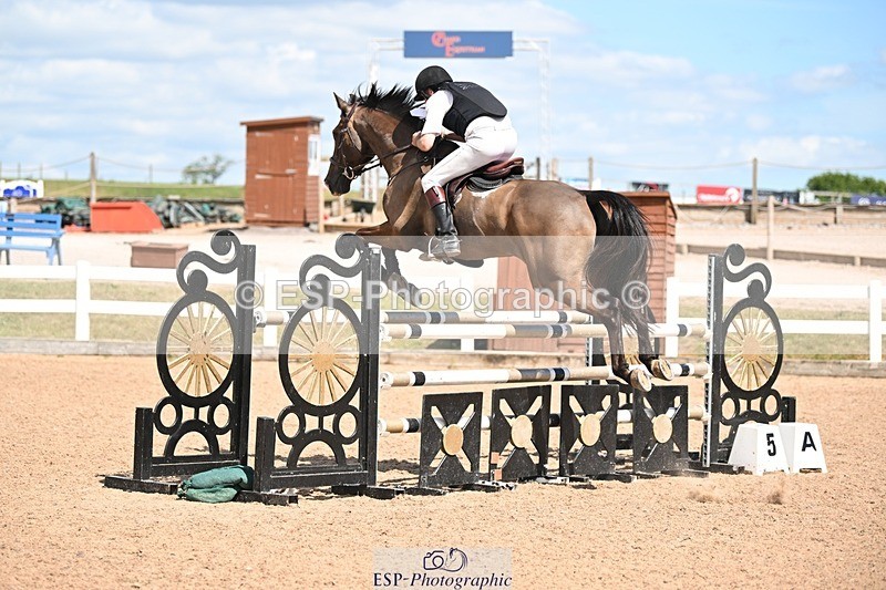 250709-152659-01144 - Cls 6 Snr Fox & 1.20m