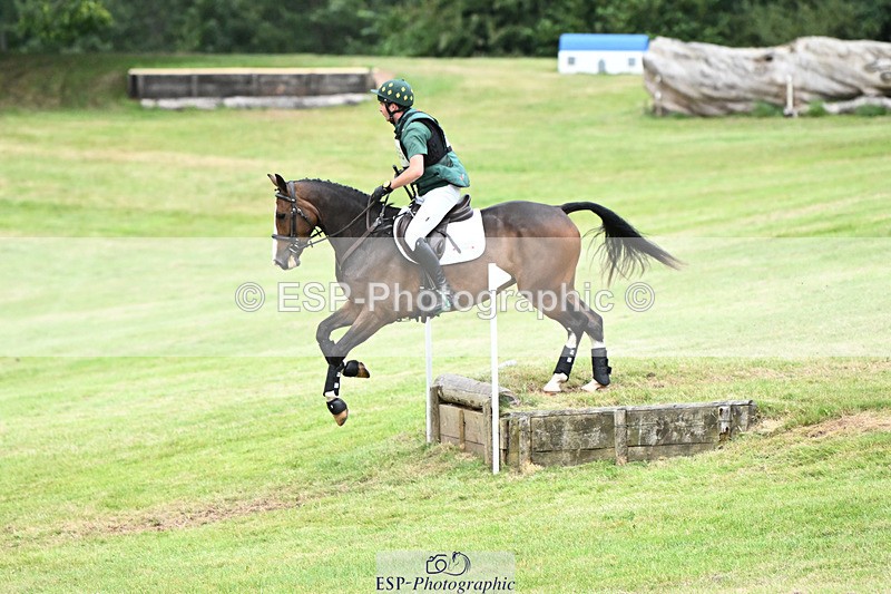 240825X-174302-38014 - 80cm XC 17.30 to End