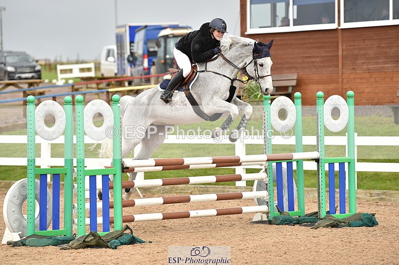 240327A-132740-00560 - Cls 4 Newcomers and 1.10m Open