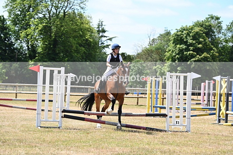WJ6_5726 - Class 13 Novice 60cm