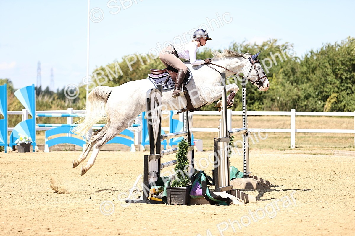 SBM_014573 - Class 15 - Senior Newcomers - 1.10m Open