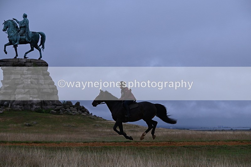 DSC_2523 - Time at Statue 12:34 to 12:56