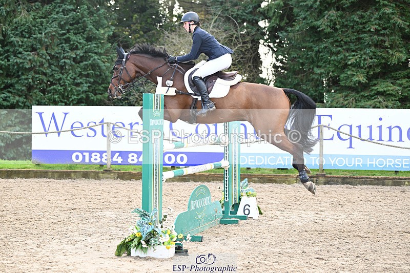 241025-124900-07759 - 227-Clementine.Crosthwaite.Eyre-LYJADOR