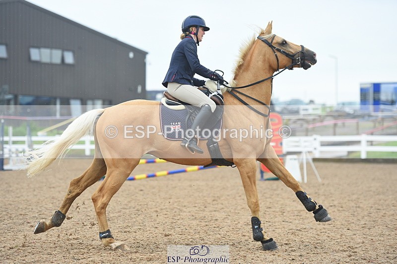 230916A-111720-03677 - Cls 21 British Novice & 90cm Open