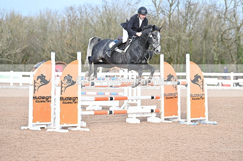 231208A-121335-00612 - Cls 5 Newcomers & 1.10m Open