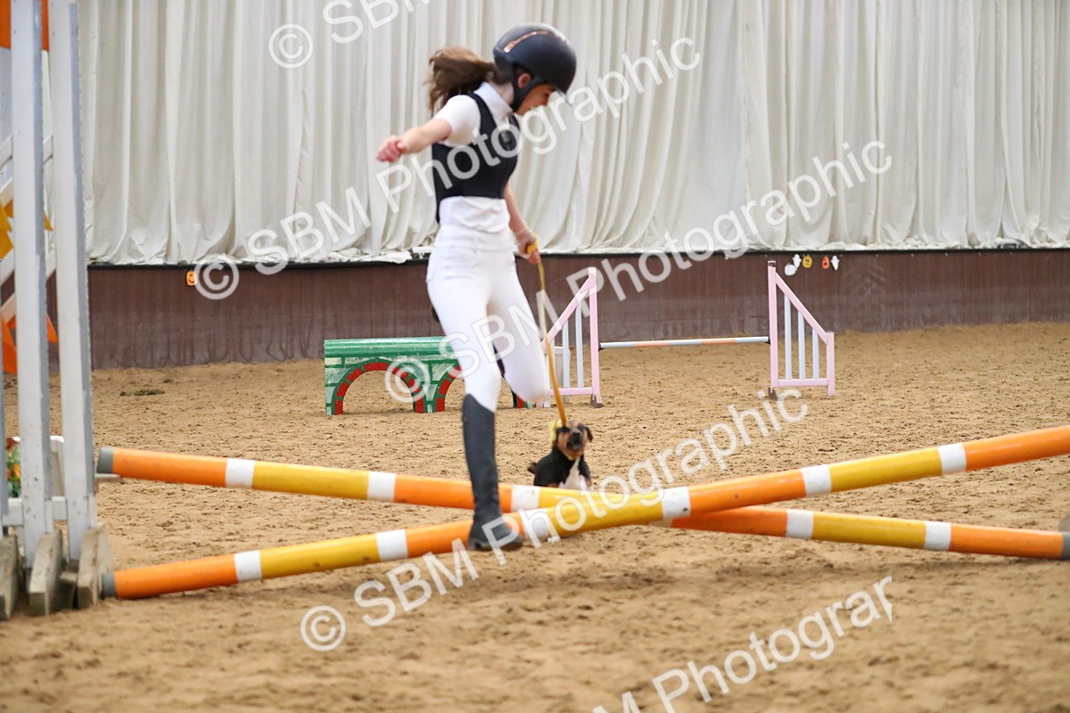 SBM_001920 - Class 3 - Horse & Hound