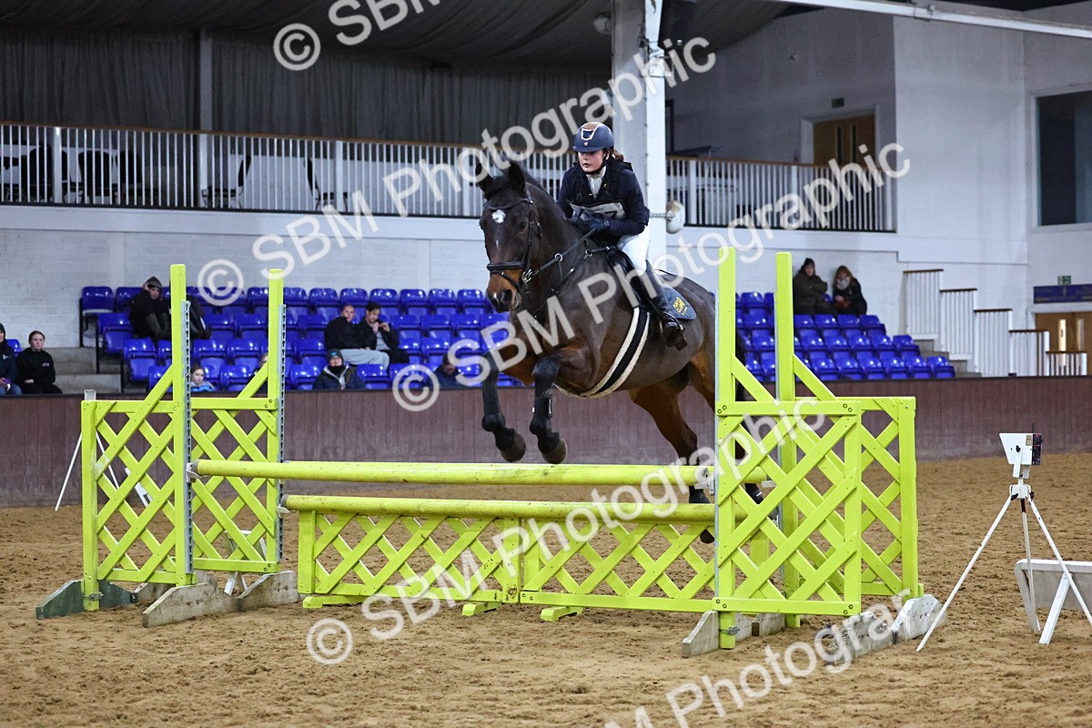 SBM_002710 - Class 6 - Holly & Ivy Stakes - 90cm