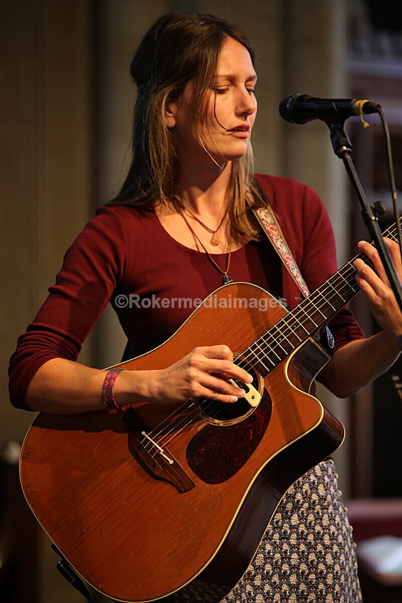 FOLK N BLUES-102 - FOLK and BLUES SEPT 2022