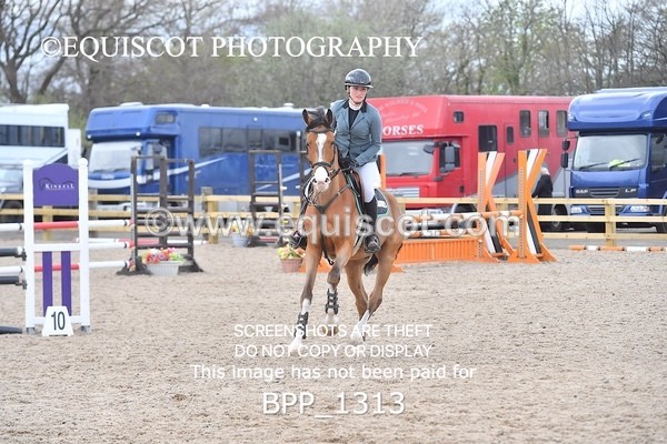 BPP_1313 - CLASS 15 SAT Senior BritiNovice/ 90cm Open