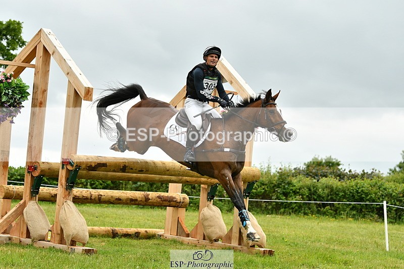 250524A-111328-09238 - B-303-Alexander.Bragg-SHANNONDALE.ALDO