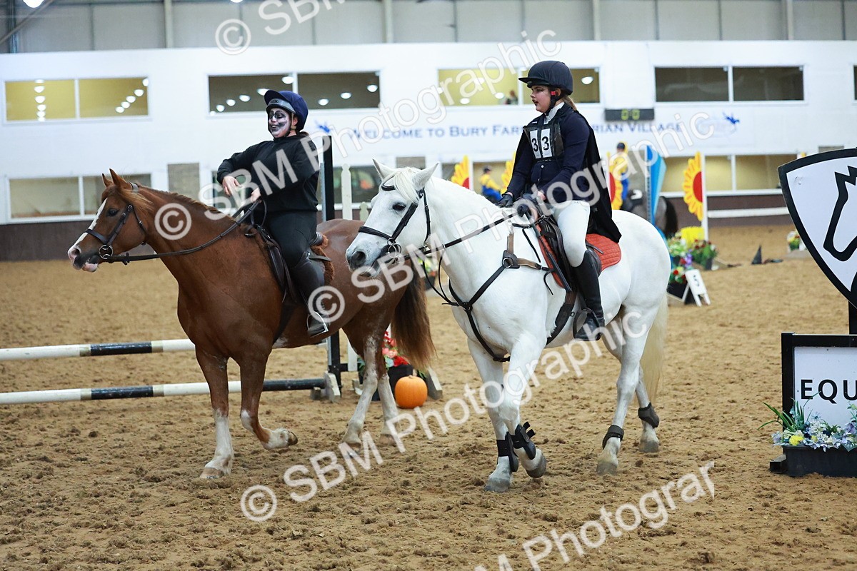 SBM_002877 - Class 4 - Pairs