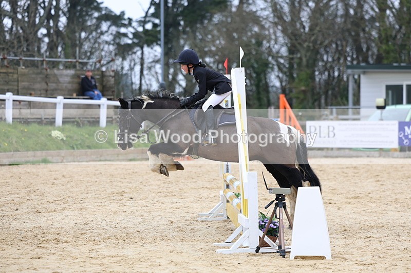 3E7A7994 - Class 10: Junior 60cm