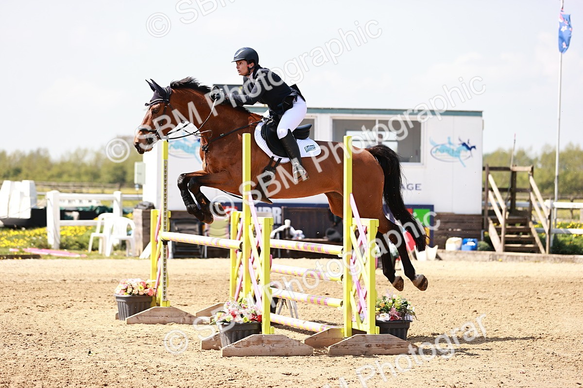  - Class 23 - Senior 1.05m