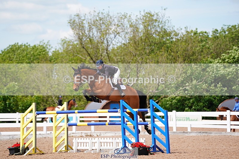 240525A-142432-06575 - Cls 18 National 1.40m