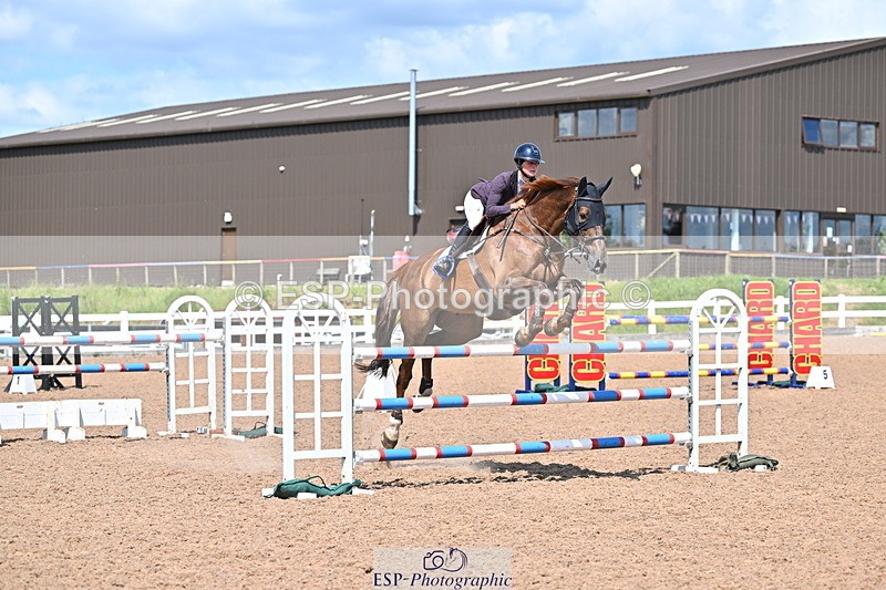 240619A-153109-00841 - Cls 5 Snr Foxhunter and 1.20m Open