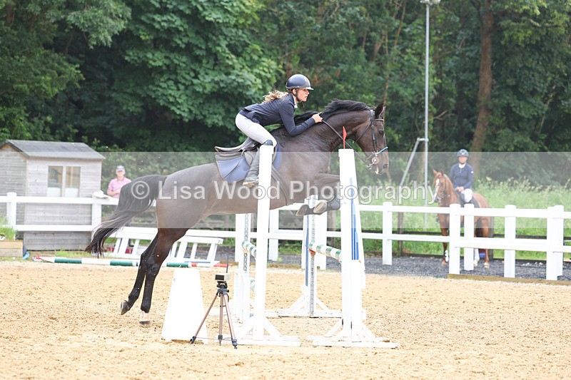 3E7A5622 - Class 4: Senior British Novice/90cm open