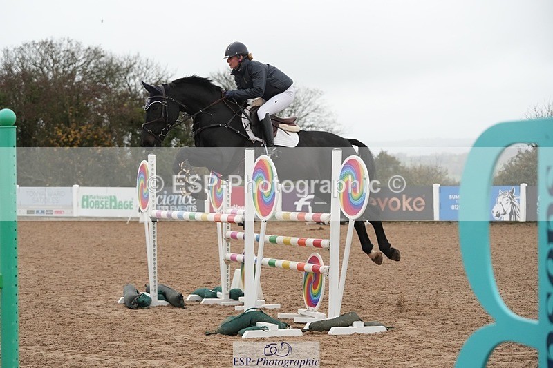 251109-113448-03585 - Cls 20 Newcomers and 1.10m Open