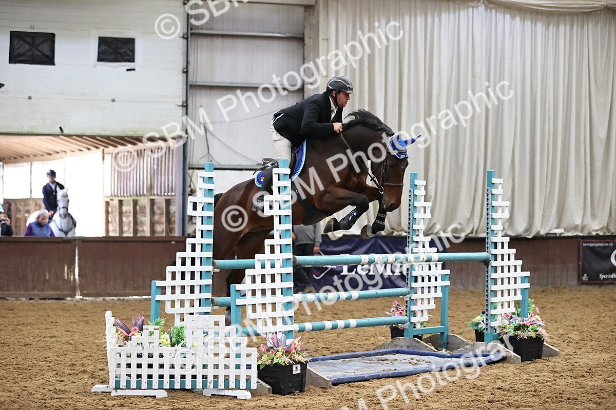 SBM_007246 - Class 19 - Senior Newcomers 1.10m