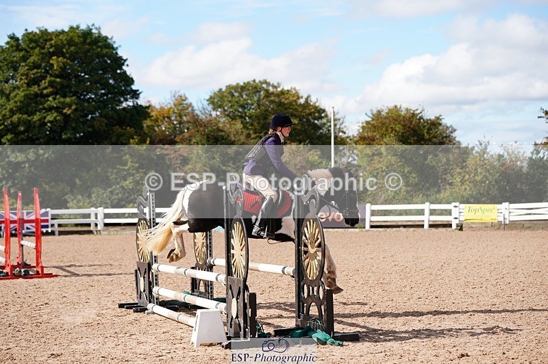 250921-114804-02806 - Cls 21+22 Club and Schools 70cm