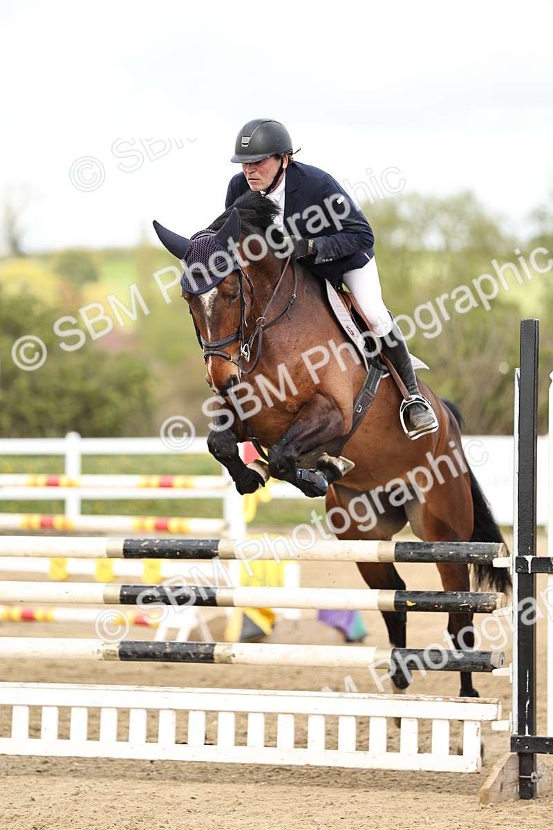 SBM_001367 - Class 4 - Senior Newcomers - 1.10m