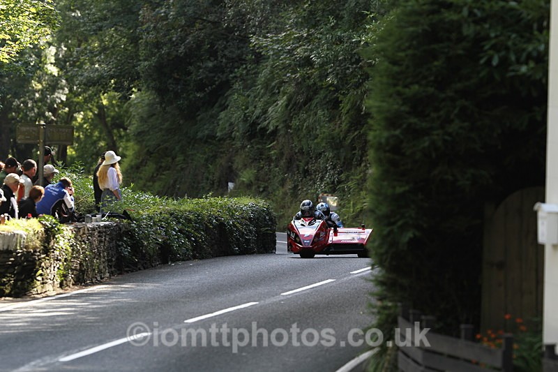 FOM_0845 - Classic TT Lap of honour