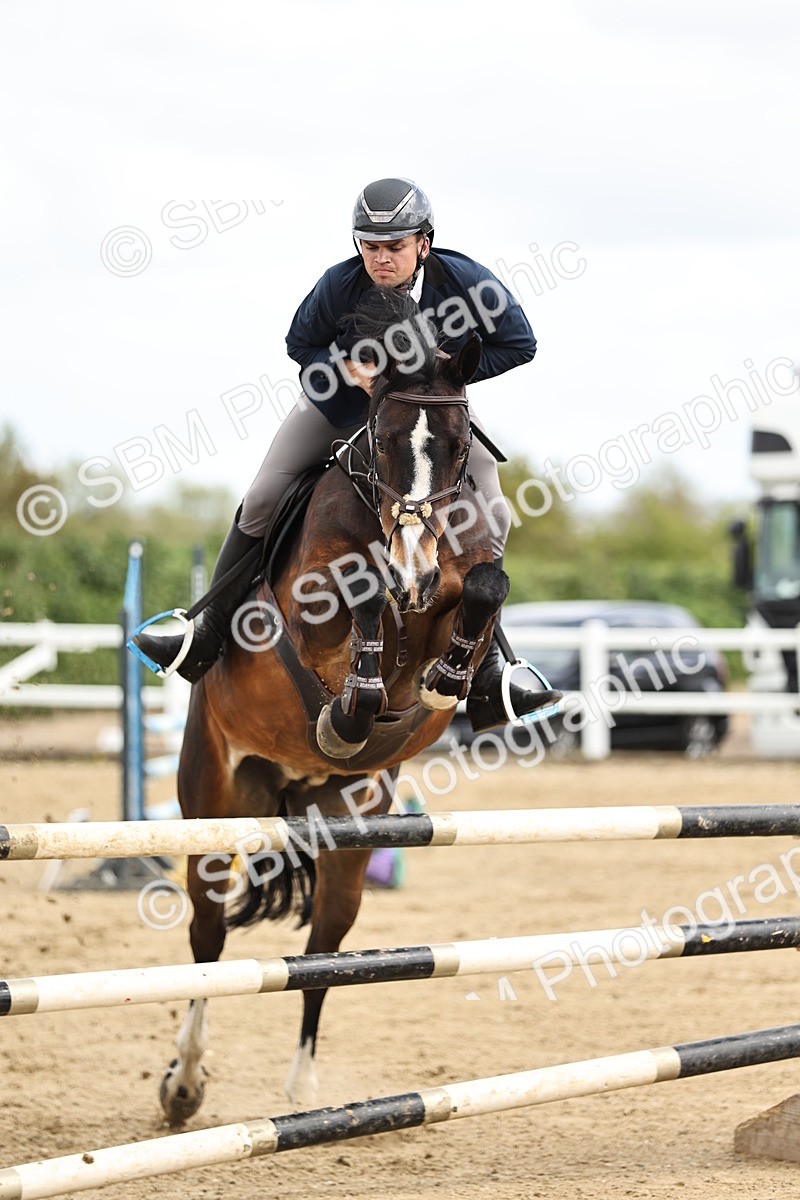 SBM_000966 - Class 3 - Senior Discovery - 1.00m