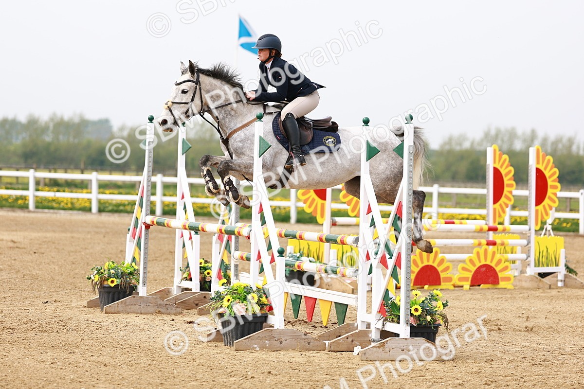  - Class 17 - Senior 1.05m