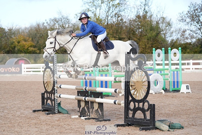 251025-141846-00622 - Cls 13 Pony Foxhunter and 1.10m
