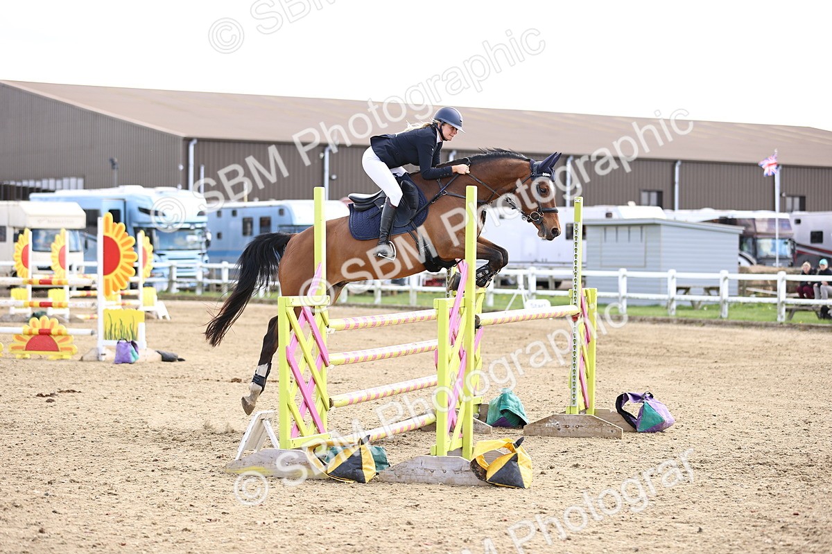 SBM_004045 - Class 17 - Senior Newcomers - 1.10m