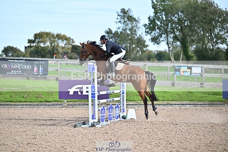 251001-142922-00469 - Cls 5 National 1.15m Members Cup