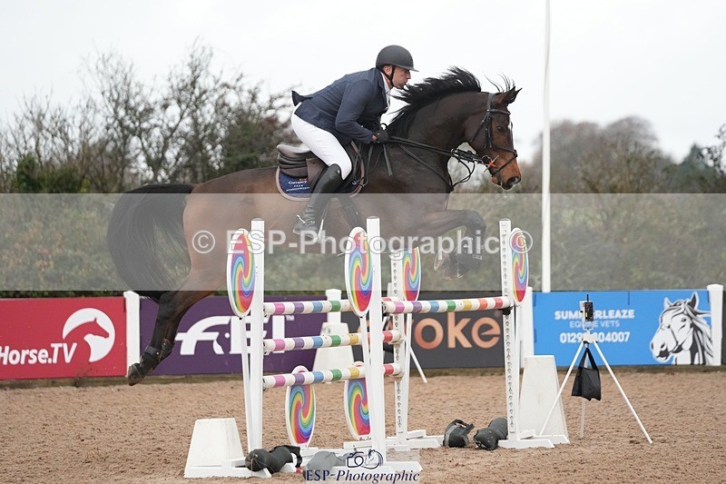 251107-130805-01075 - Cls 6 Foxhunter and 1.20m Open