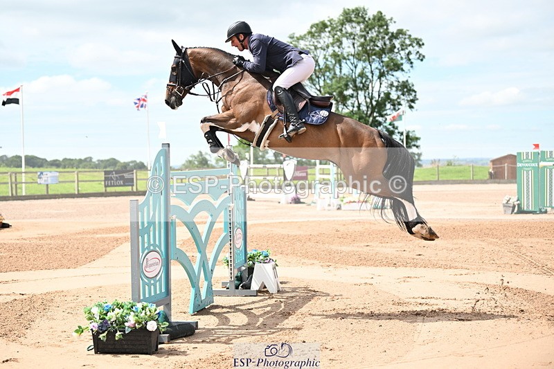 240721A-121018-17772 - Cls 8, 3 Star Big Tour LR 1.55m Grand Prix