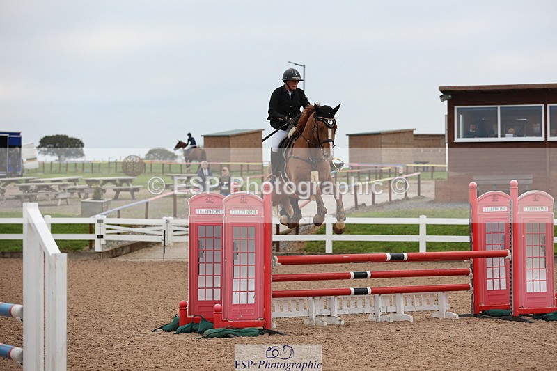 241101A-080249-00035 - FRI Cls 2 British Novice and 90cm Open
