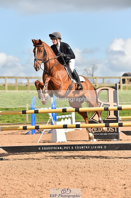 240306A-140400-01555 - Cls 4 Newcomers and 1.10m Open