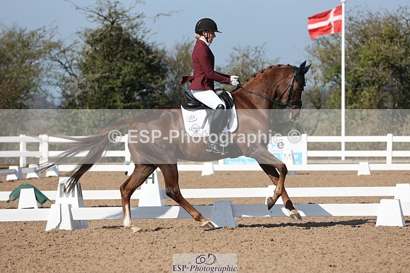 250405-102151-09470 - 066-Charlotte.Dicker-Bovary.JBM