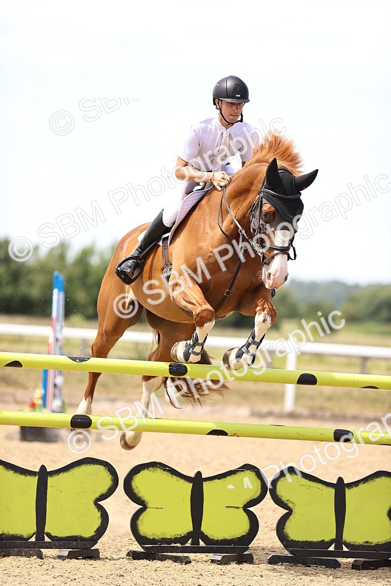 SBM_001576 - Class 16 - GFS Senior Newcomers 1.25m