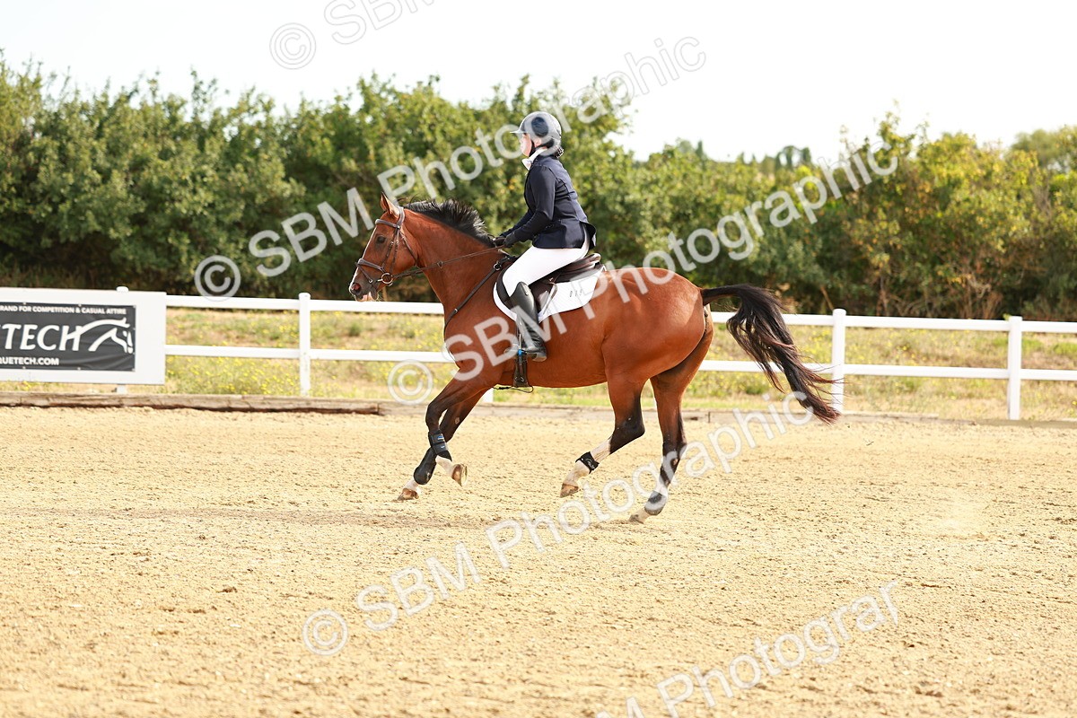 SBM_002039 - Class 8 - Clear Round