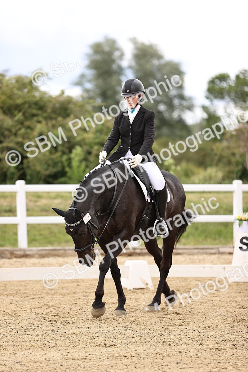 SBM_002047 - Class 2 - Novice 4 - 10.36-11.39
