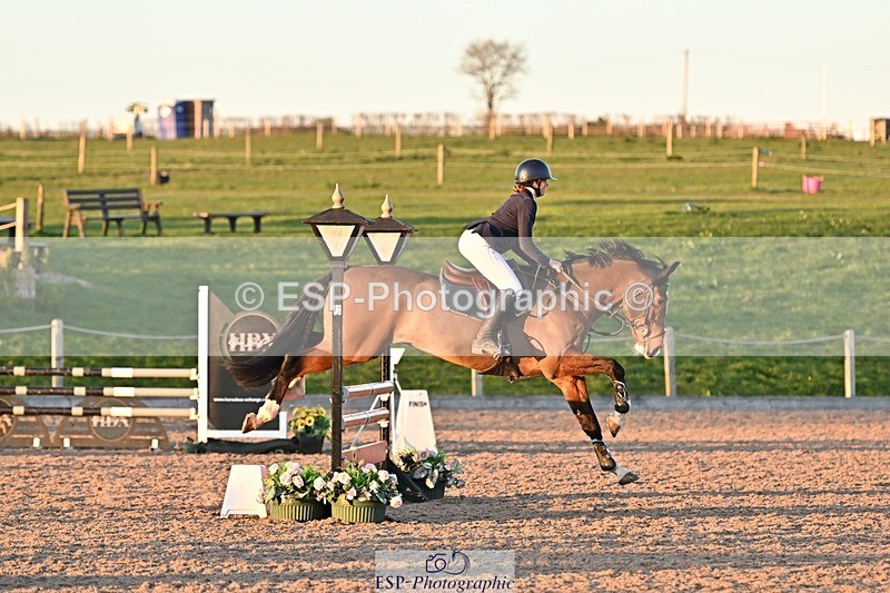 250401-192142-00986 - 90cm Classes