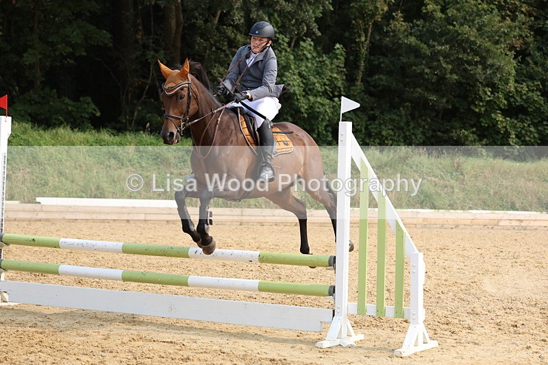 3E7A2944 - Class 11: Junior 70cm