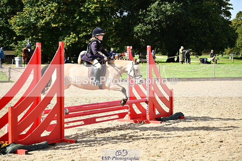 251004A-131032-01170 - Classes 6 & 7 60cm