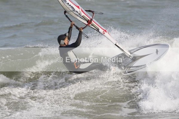 WS 190808 - Windsurfing