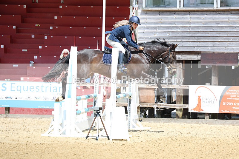 3E7A0231 - Class 9: Senior BN/90cm open