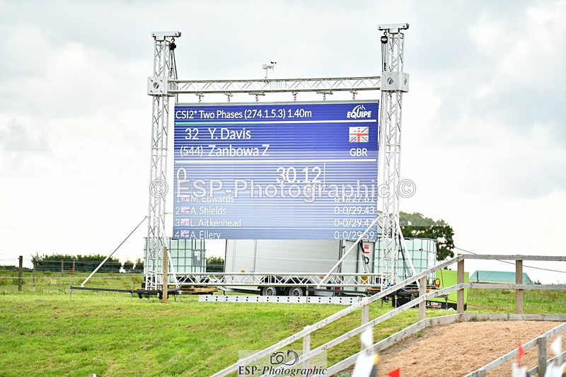 230720A-154341-04008 - Cls 9, 2 Star Big 1.40m Start to break