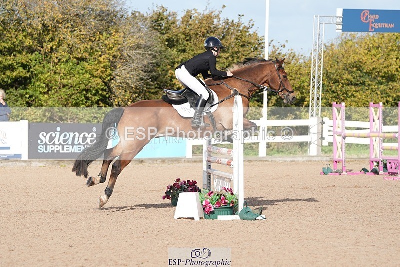 251005-104223-02618 - Cls 22 British Novice and 90cm