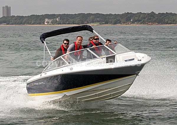 110625 REGAL IMG_4193 - Motorboats - Open