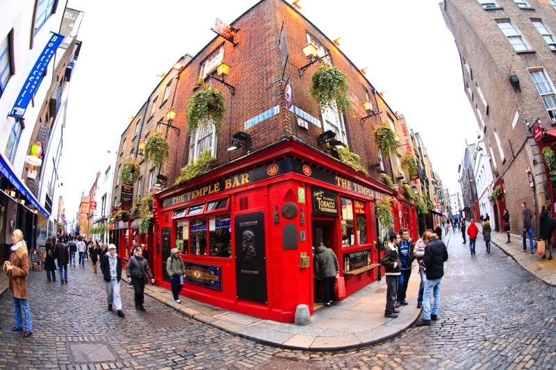 The Temple Bar Pub - Temple Bar - Dublin - through a fisheye lens