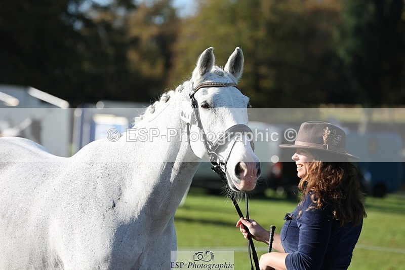 241027-095328-15562 - 321-Hannah.Underhill-DONBEG.GREY