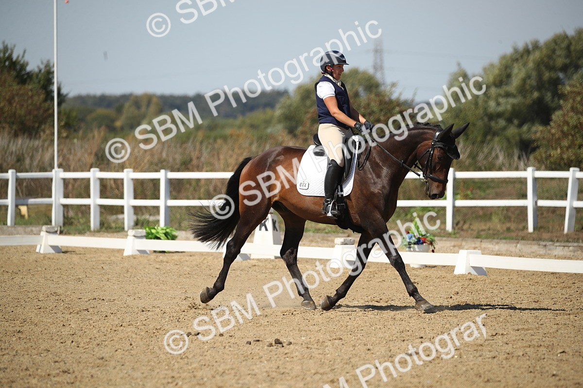 SBM_005722 - Class 11 - Novice 5 - 13.19-14.22